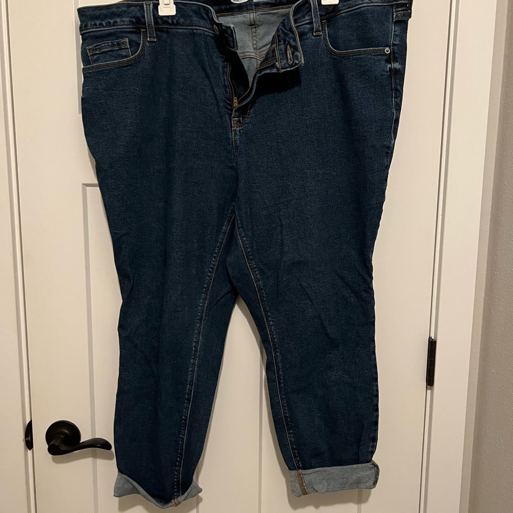 Old Navy high waisted jeans. 22S